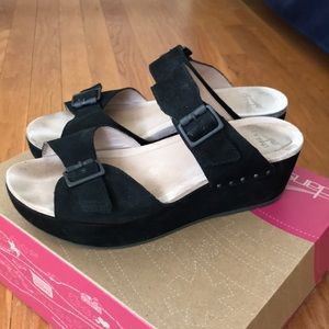 Danskin sandals